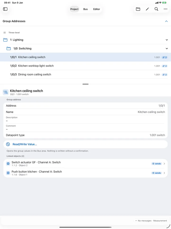 Group addresses – iPad: Main, middle and sub groups with datapoint type and linked objects. From here you go straight to reading or writing a value.